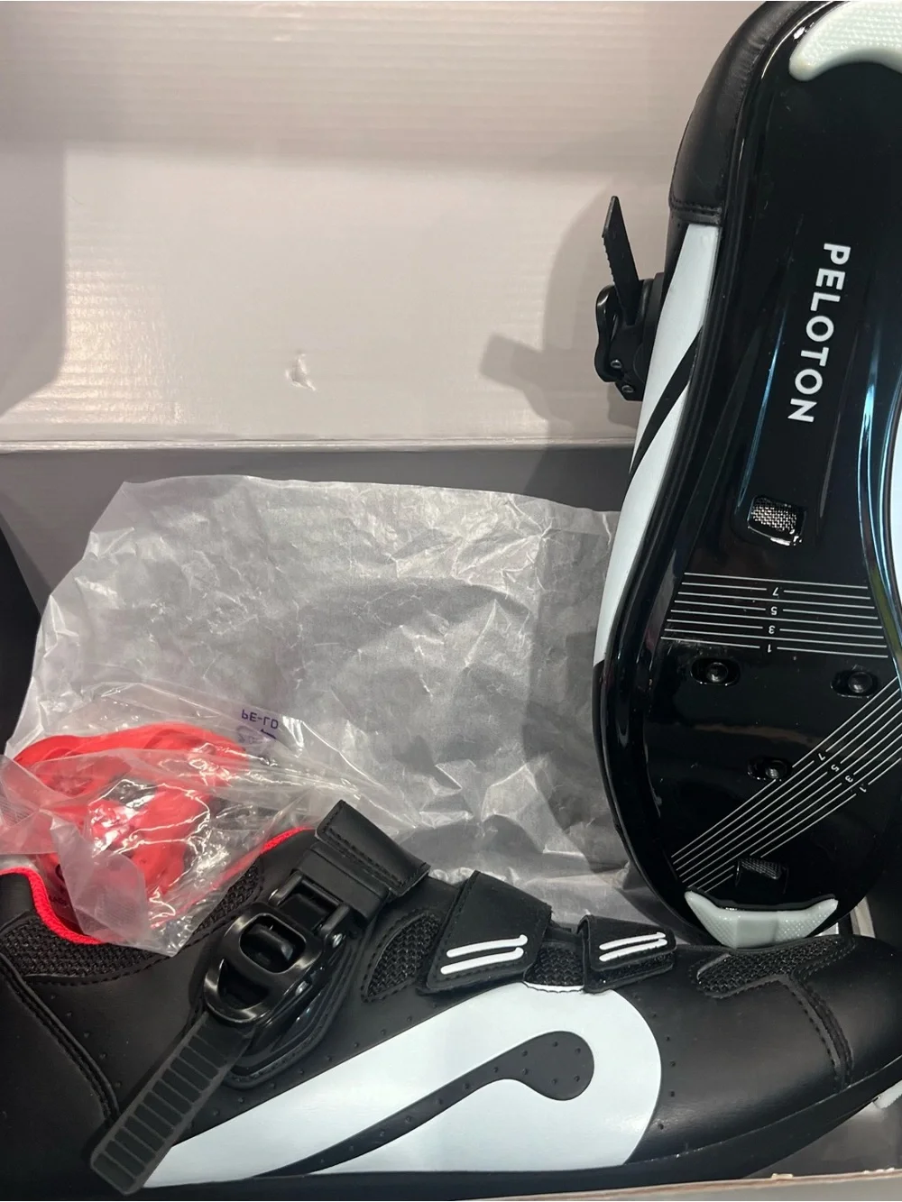 Peloton Cycle Shoes 43 NWT